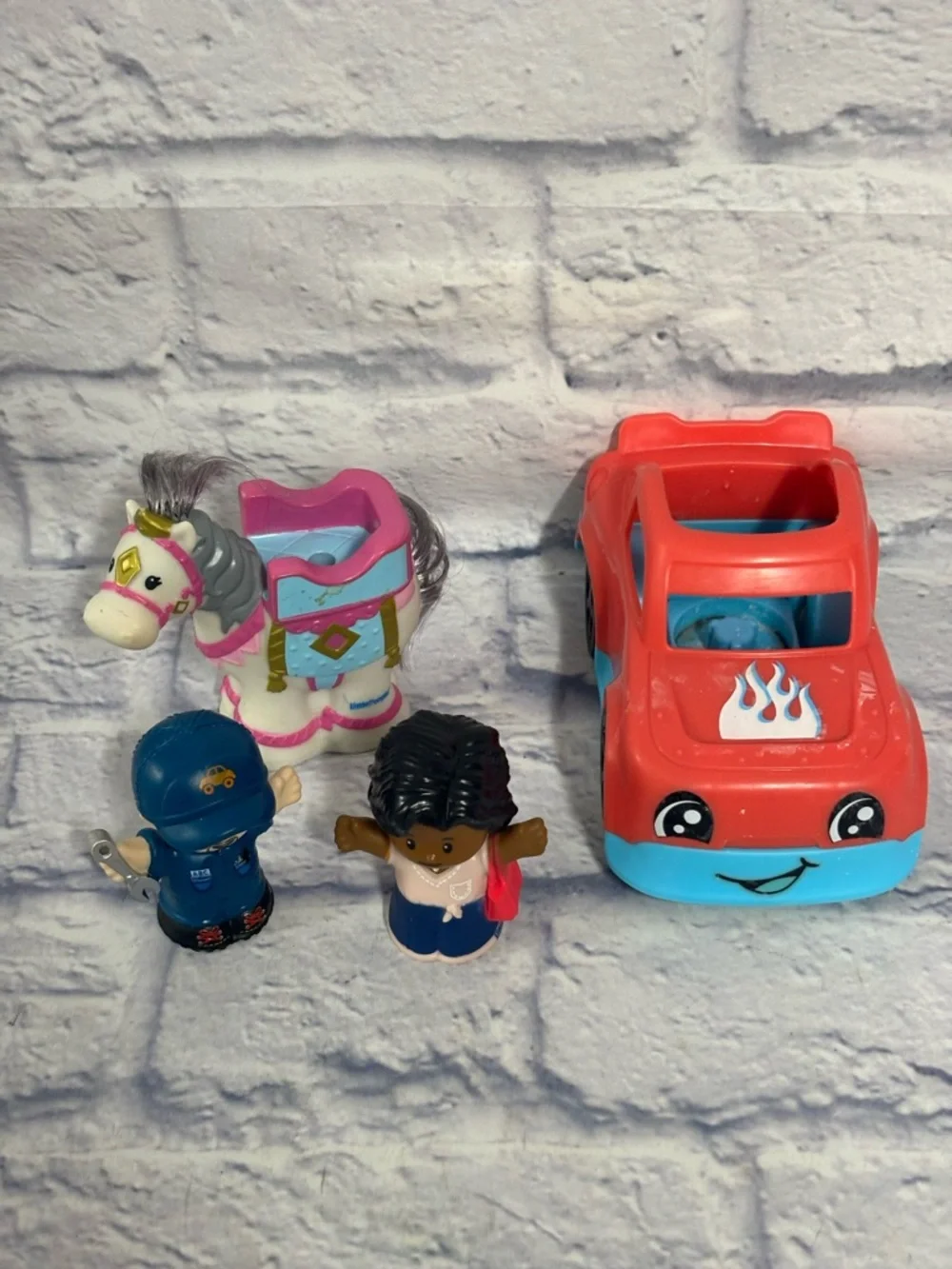 Fisher-Price Little People Princess Castle Horse Wheelies Mom Mechanic Lot Of 4